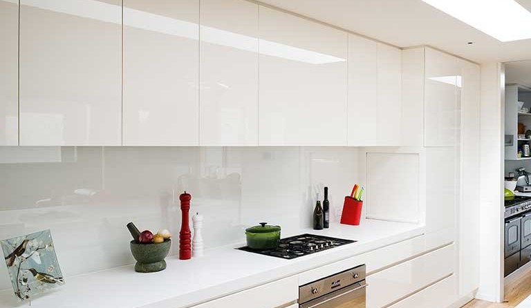 Kitchen Cupboards handleless